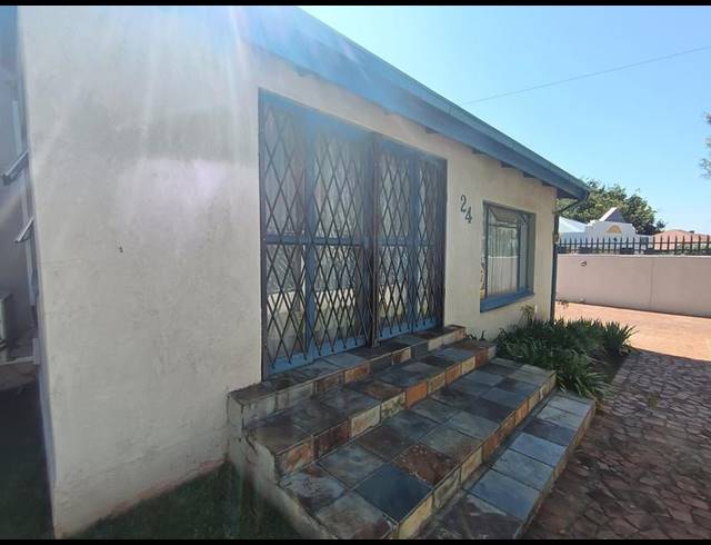 4 BEDROOM HOUSE FOR SALE IN PRIMROSE